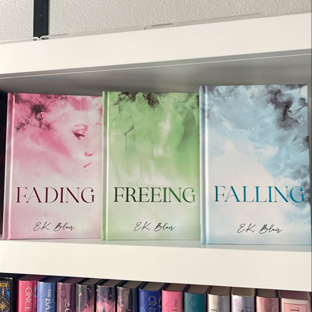 Fading by E.K. Blair , Hardcover | Pangobooks
