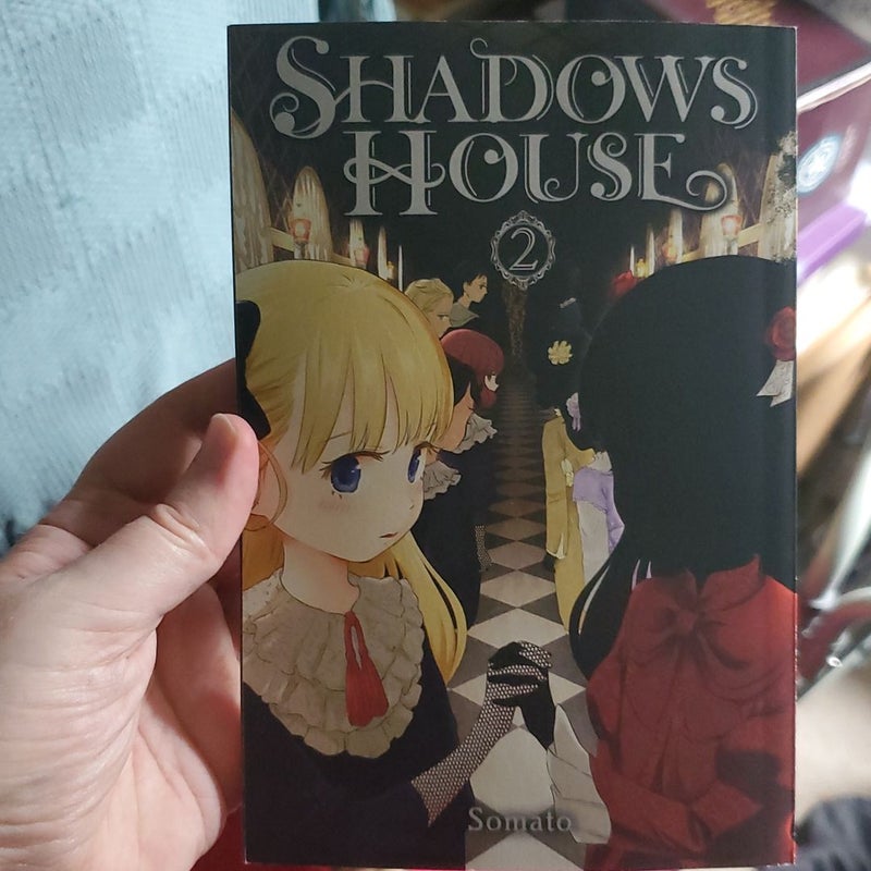 Shadows House, Vol. 1 (Shadows House, 1)