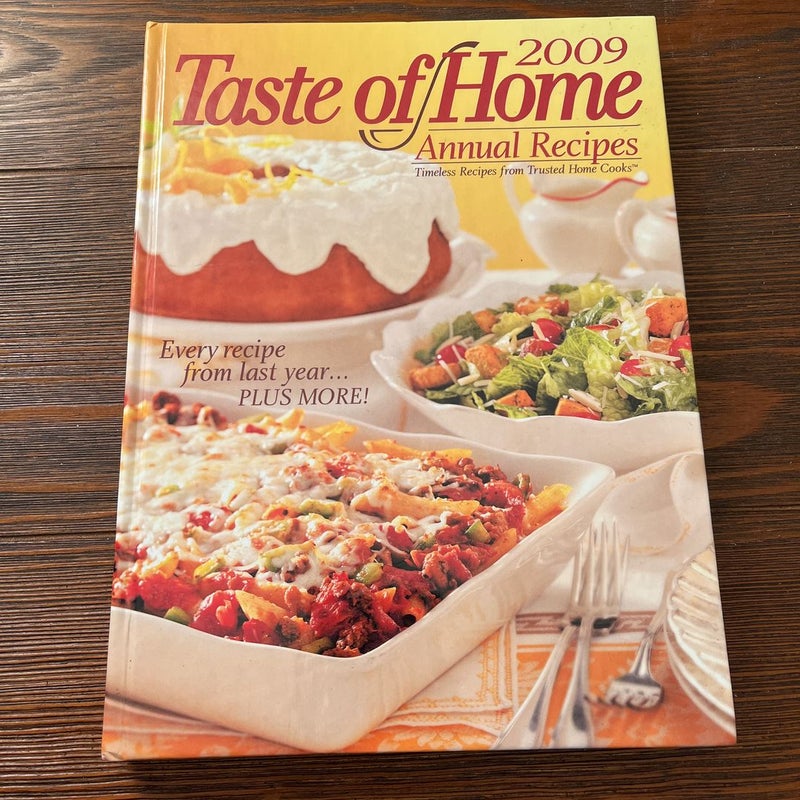 Taste of Home Bundle: 2009 and 2010 Annual Recipes