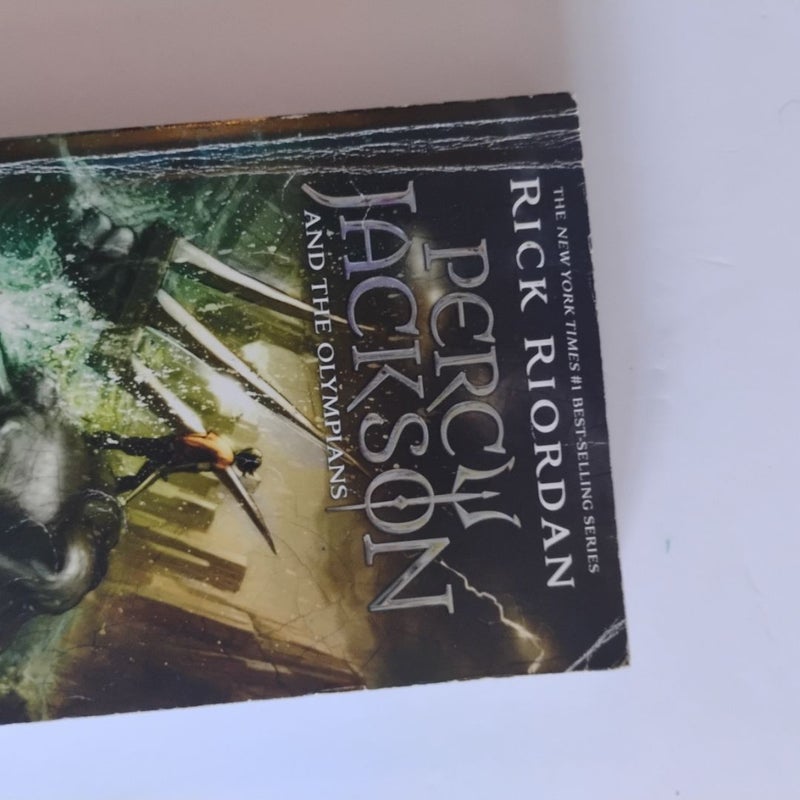 Percy Jackson and the Olympians 5 Book Paperback Boxed Set (new Covers W/poster)