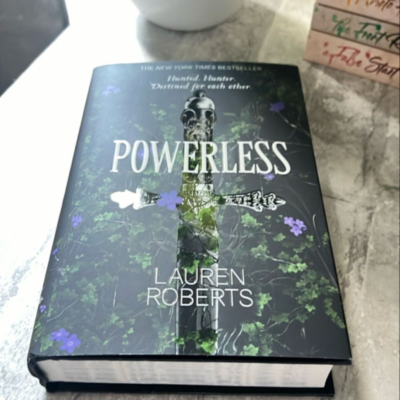 Powerless by Lauren Roberts, Hardcover | Pangobooks