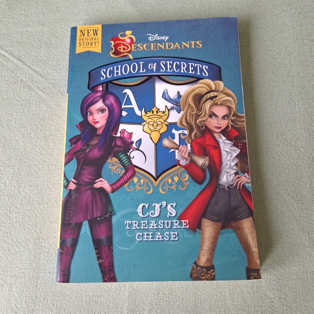 School of Secrets: CJ's Treasure Chase (Disney Descendants) (Scholastic Special Market Edition)