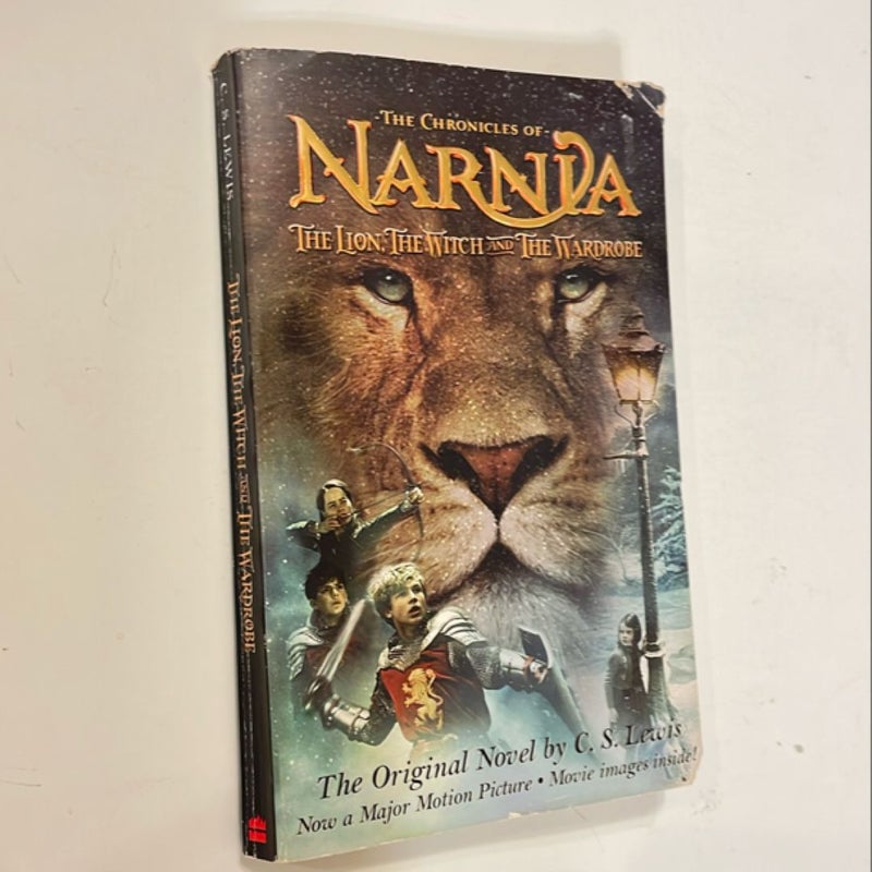 The Lion, the Witch and the Wardrobe Movie Tie-In Edition  (1514)