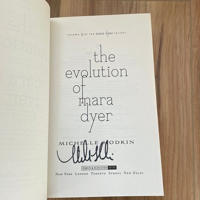 The Unbecoming of Mara Dyer - SIGNED