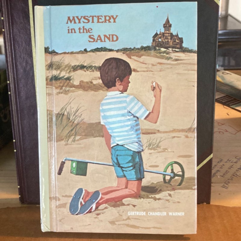 Mystery in the Sand (VINTAGE)