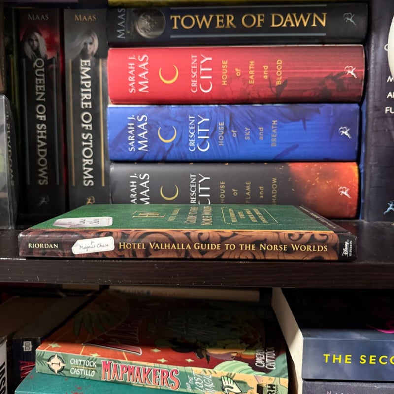 For Magnus Chase: Hotel Valhalla Guide to the Norse Worlds (an Official Rick Riordan Companion Book)