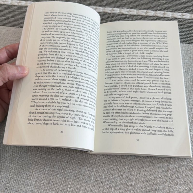 CONSTABLE on the HILL a Perfect Feel-Good Read from One of Britain's ...