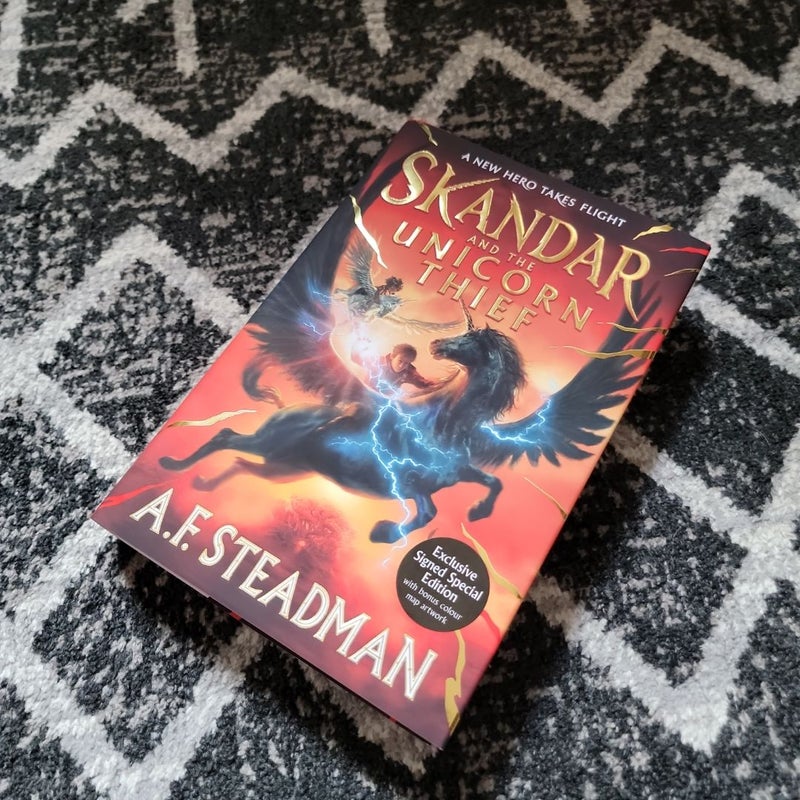 Skandar and the Unicorn Thief