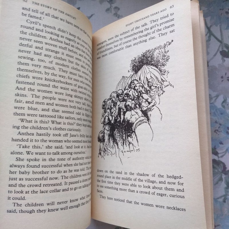 The Story of the Amulet