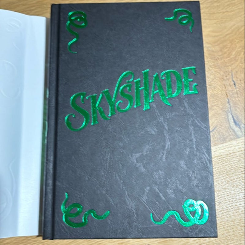  Signed Skyshade (the Lightlark Saga Book 3)