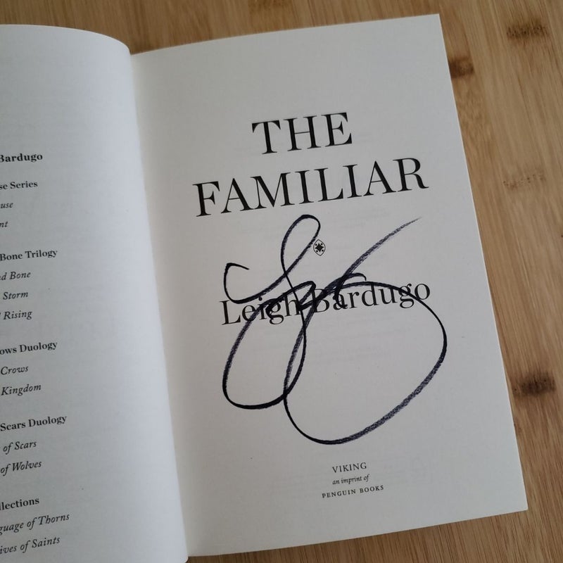 The Familiar * Signed UK Edition *