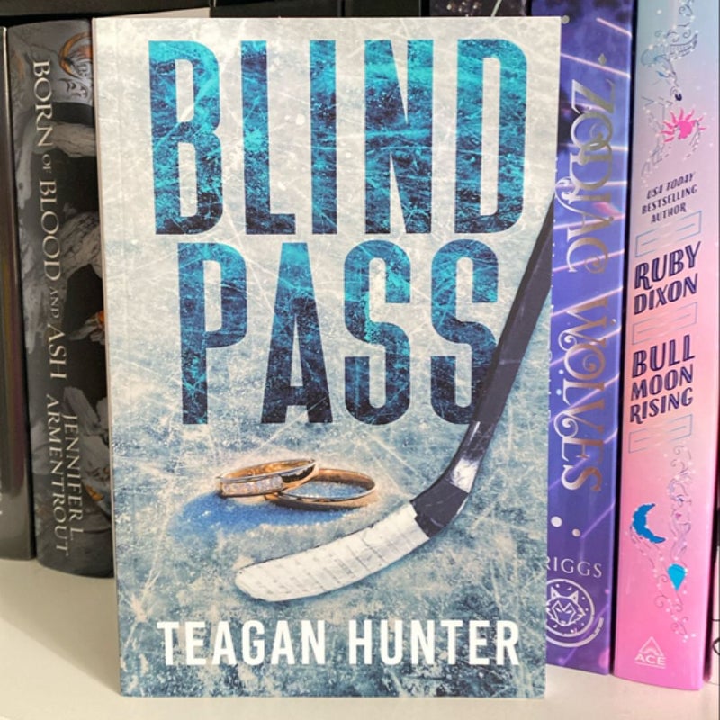 Blind Pass (Hello Lovely Special Edition)