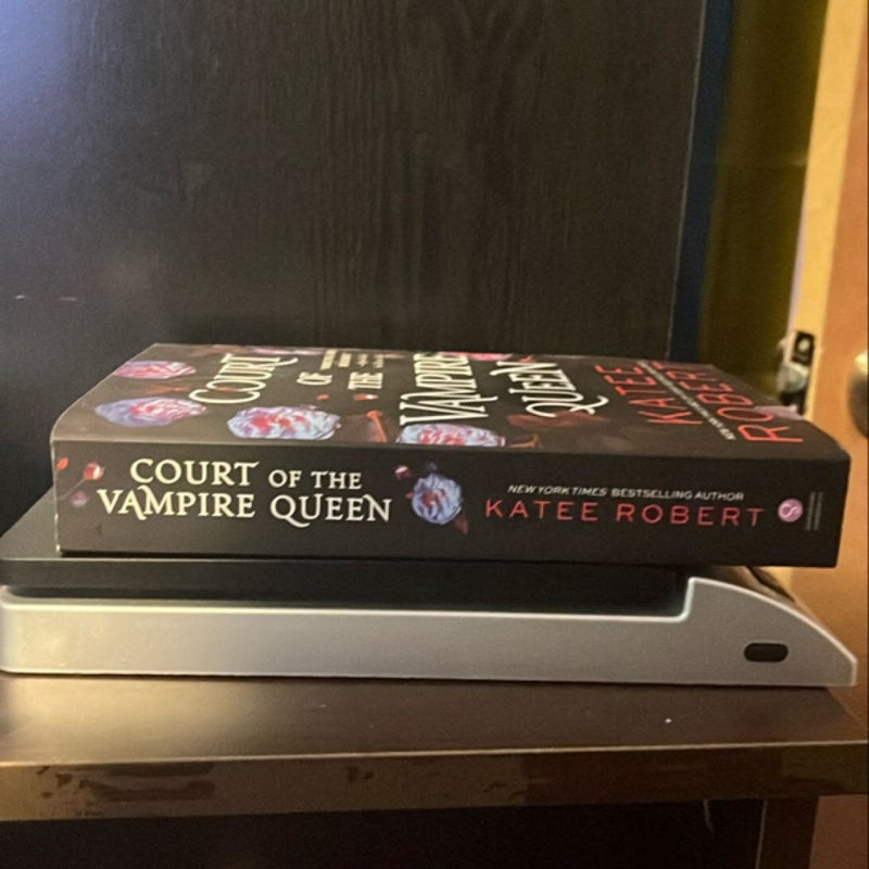 Court of the Vampire Queen