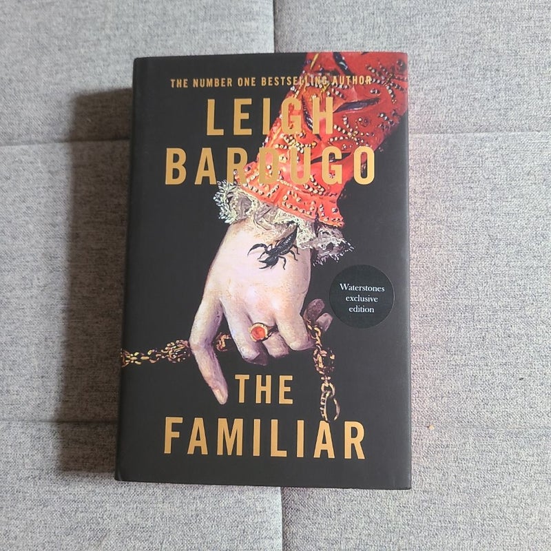 The Familiar (Waterstones Exclusive)