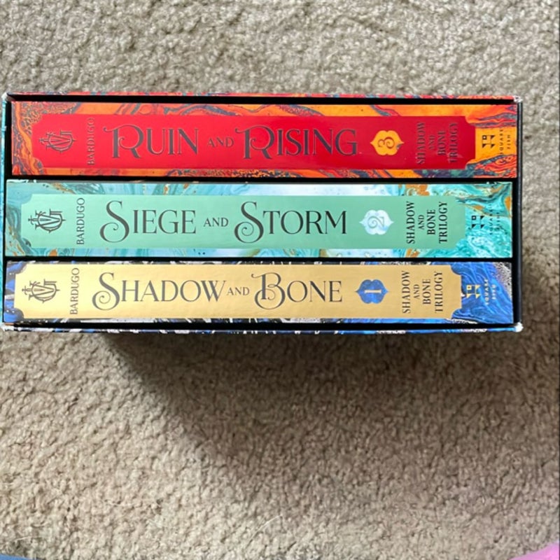 The Shadow and Bone Trilogy Boxed Set