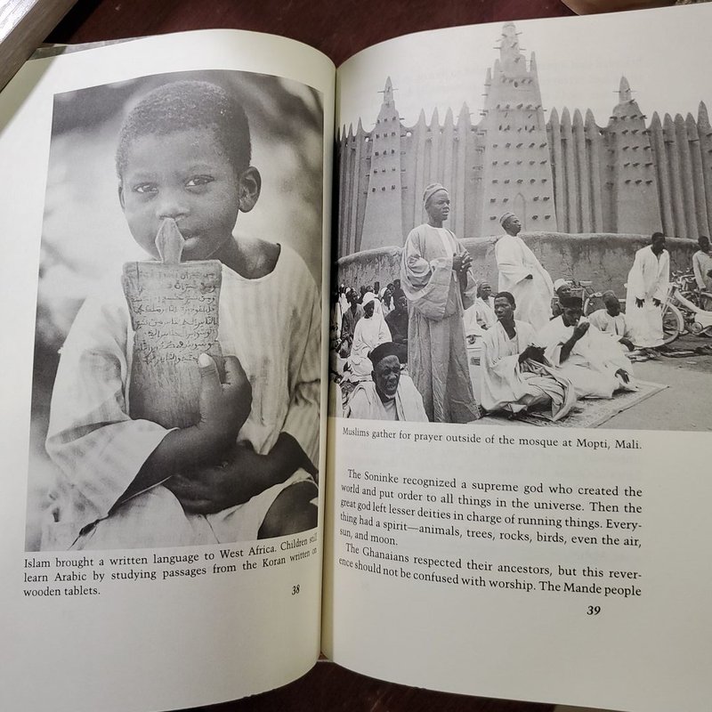 The Royal Kingdoms of Ghana, Mali, and Songhay by Patricia McKissack ...