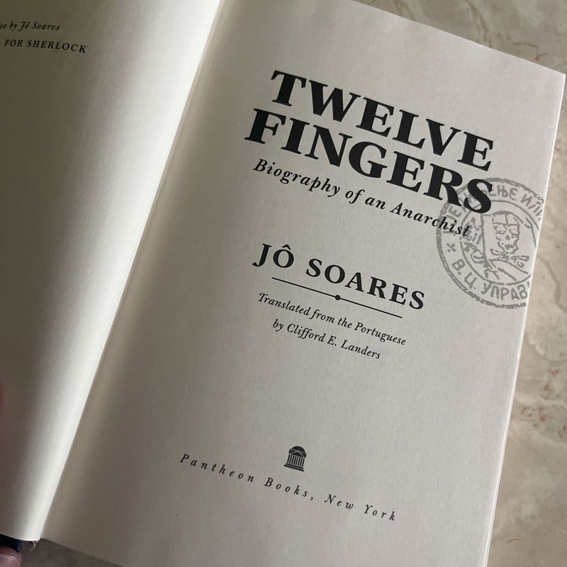 Twelve Fingers