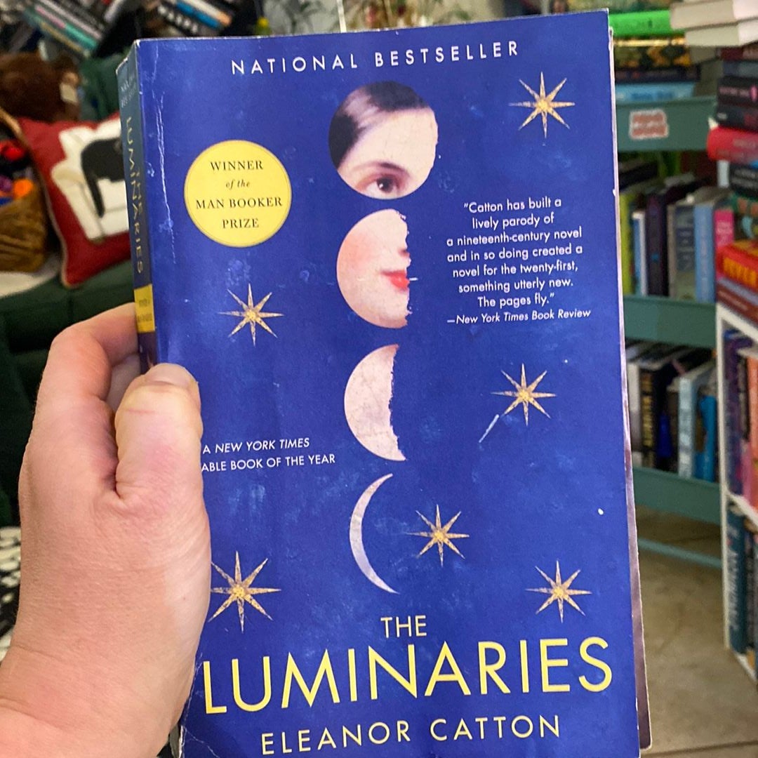 The Luminaries by Eleanor Catton, Paperback Pangobooks