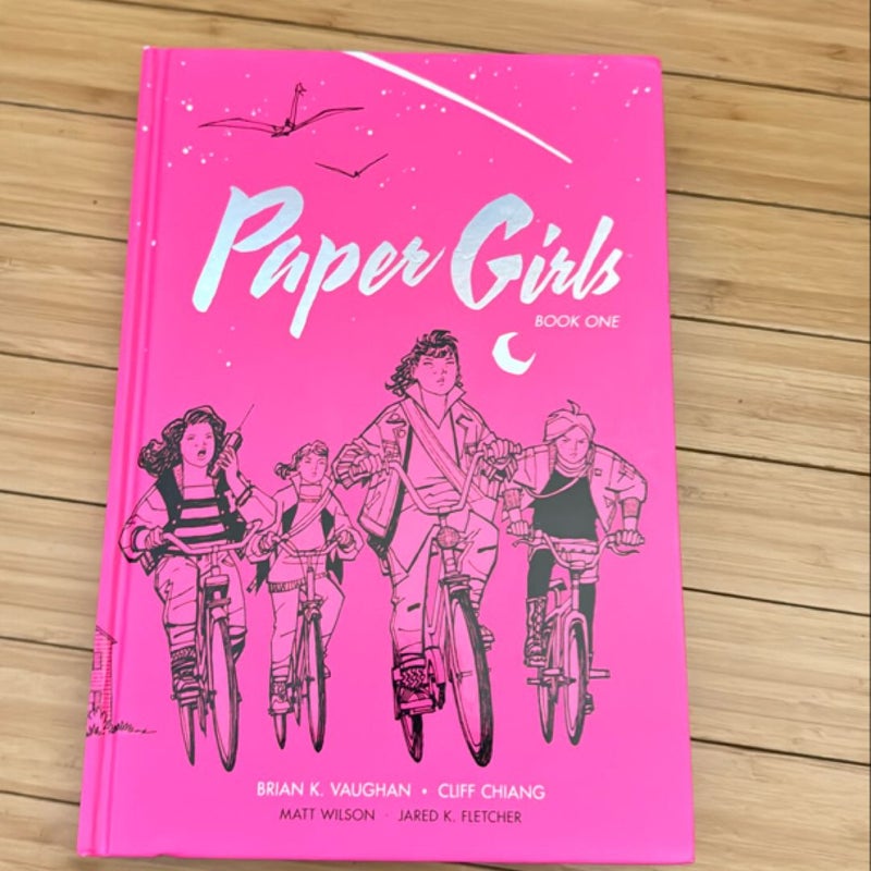 Paper Girls Deluxe Edition Volume 1