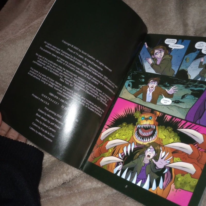 Fourth Closet: an AFK Book (Five Nights at Freddy's Graphic Novel #3)