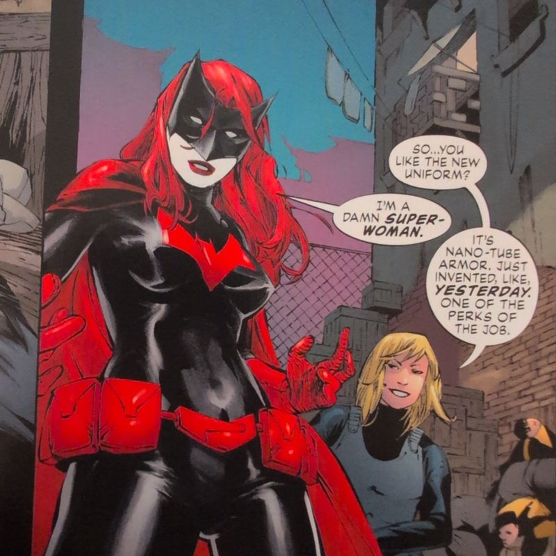 Batwoman Vol. 2: to Drown the World (the New 52)