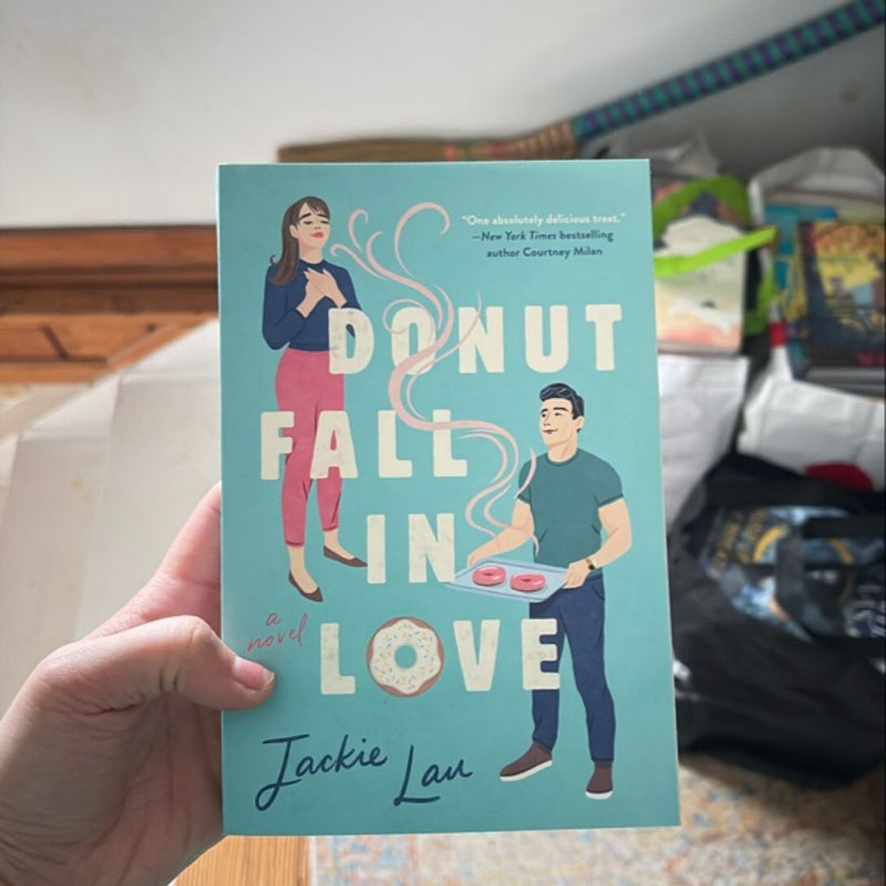 Donut Fall in Love