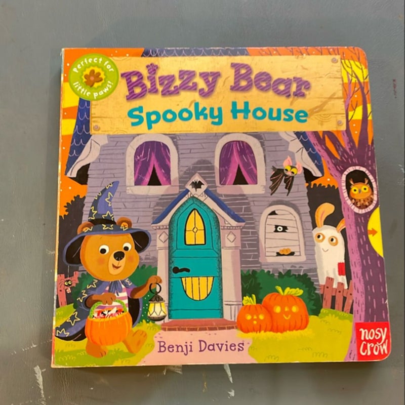 Bizzy Bear: Spooky House