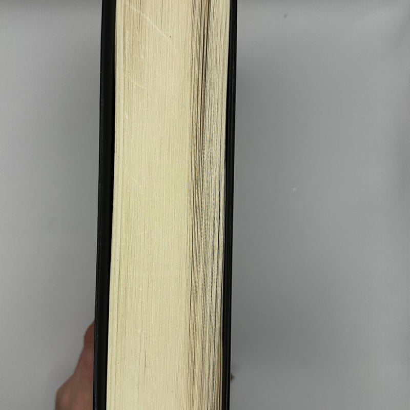 An Echo in the Bone (1st Ed 1st print)