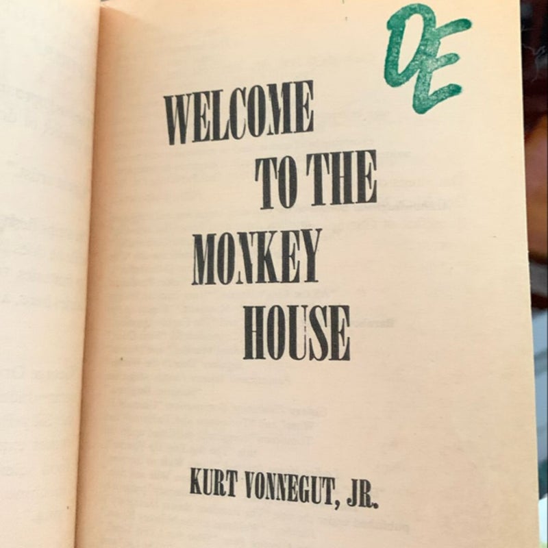 WELCOME TO THE MONKEY HOUSE- Mass Market Paperback