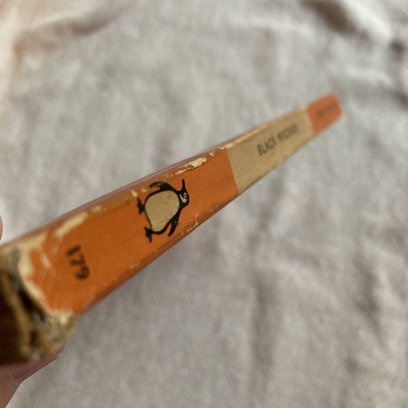 Black Mischief — vintage Penguin Books Classics