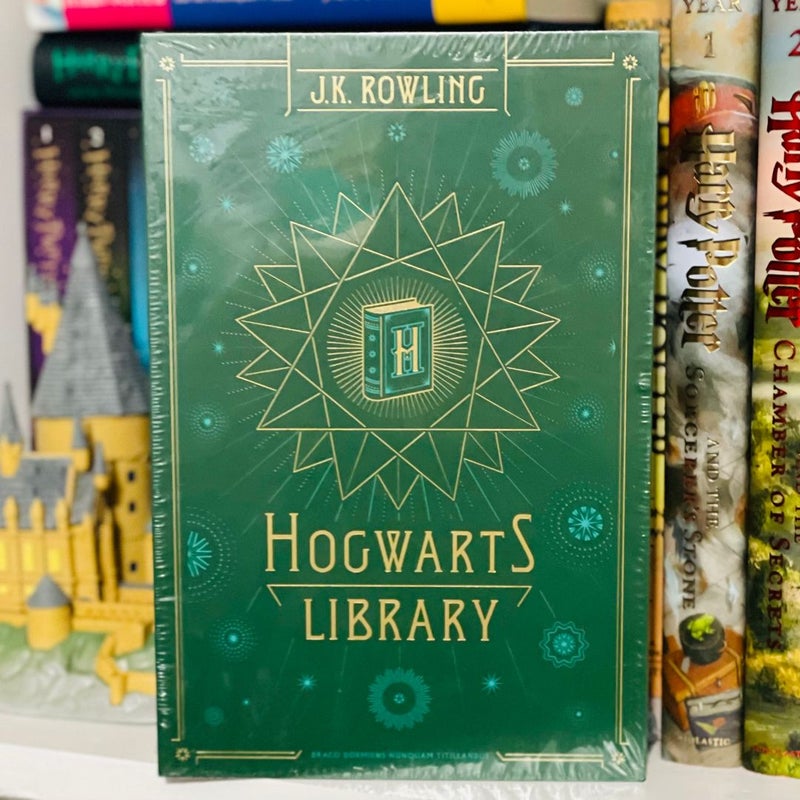 The Hogwarts Library Boxed Set [Hardcover]