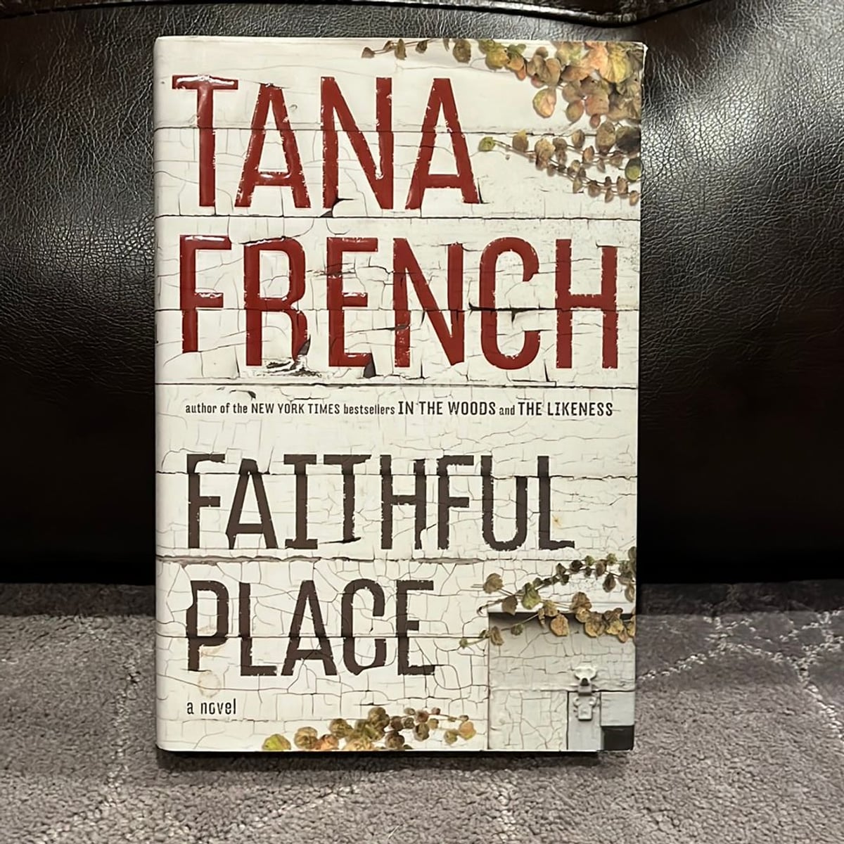 Faithful Place by Tana French, Hardcover | Pangobooks