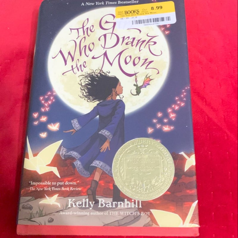 The Girl Who Drank the Moon (Winner of the 2017 Newbery Medal)