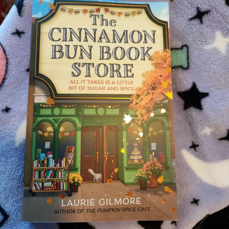 The Cinnamon Bun Book Store (Dream Harbor, Book 2)