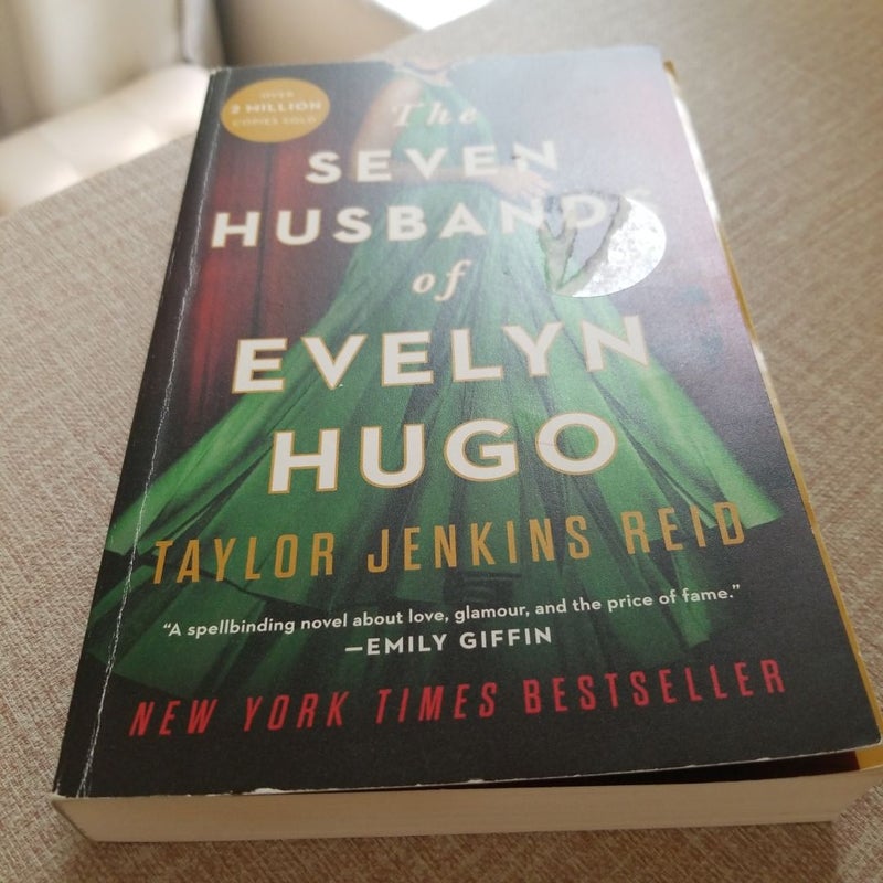 The Seven Husbands of Evelyn Hugo