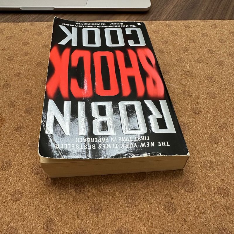 Shock by Robin Cook, Paperback | Pangobooks