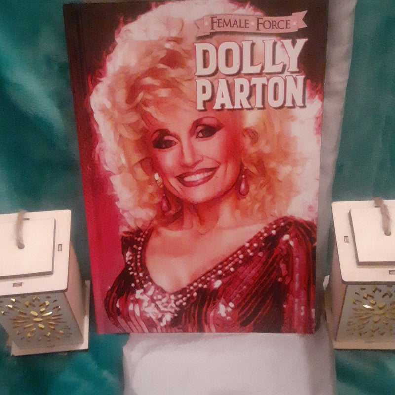 Female Dorce: Dolly Parton Hard Cover