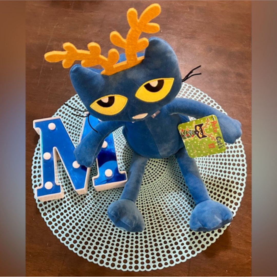 Pete the Cat  12 Days of Christmas