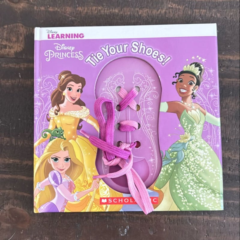 Disney Princess: Tie Your Shoes!