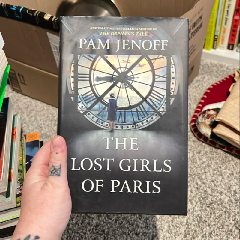 The Lost Girls of Paris