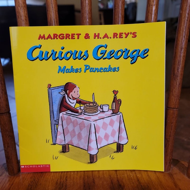 Curious George Makes Pancakes