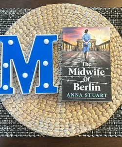 The Midwife of Berlin