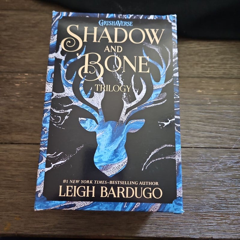 The Shadow and Bone Trilogy Boxed Set