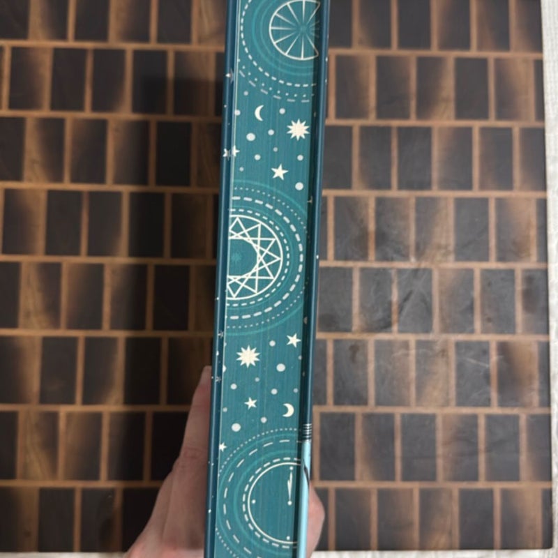 The Last Hour Between Worlds (Illumicrate - Signed)