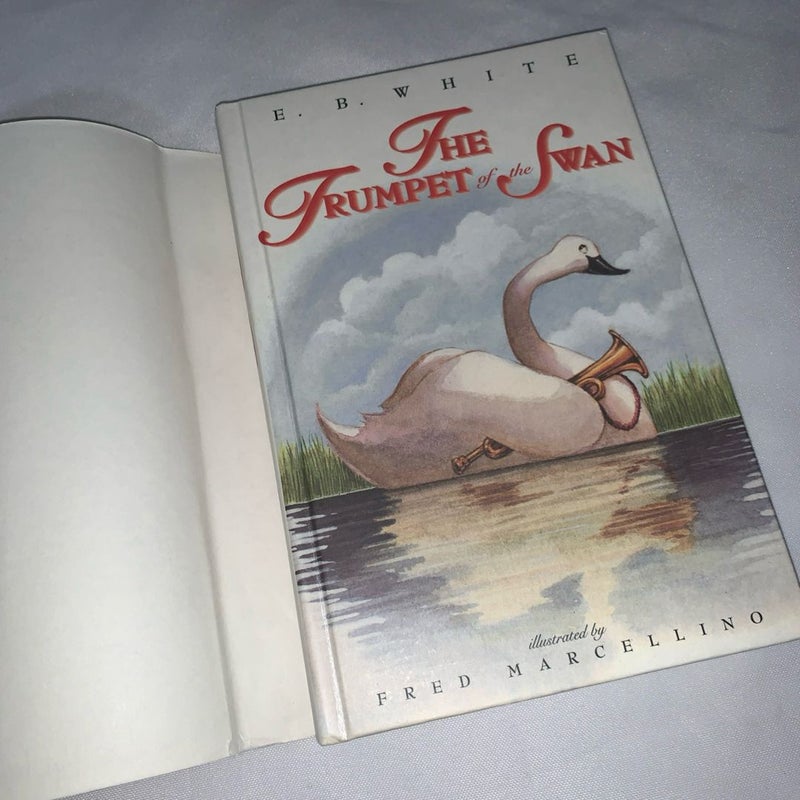 Vintage Book The Trumpet of the Swan by E. B. White (2000, Hardcover,Collector's