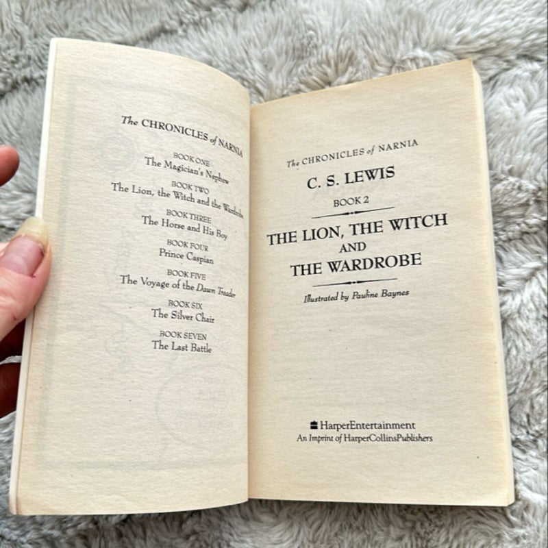 The Lion, the Witch and the Wardrobe Movie Tie-In Edition