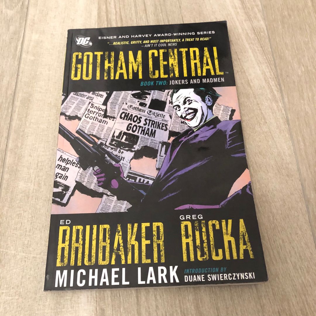 Gotham Central Book 2: Jokers and Madmen