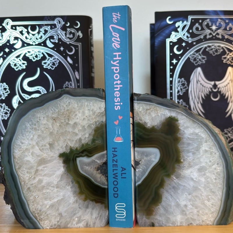 The Love Hypothesis (*UK Edition bought in India, Read Description*)