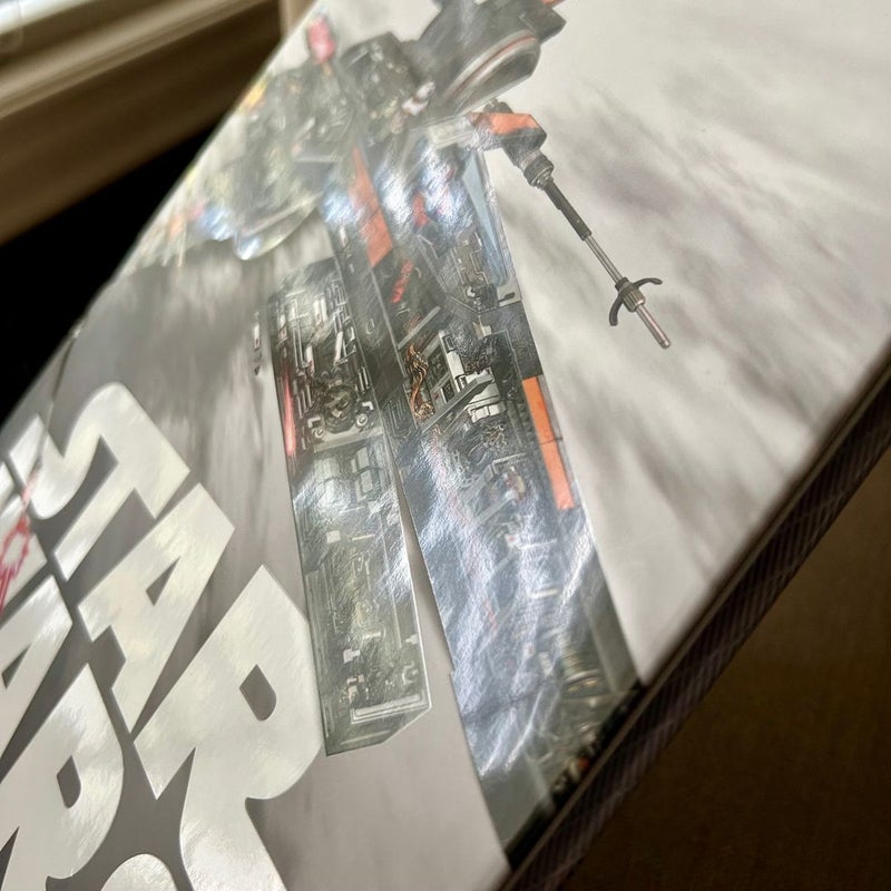 Star Wars: the Force Awakens Incredible Cross-Sections (1st