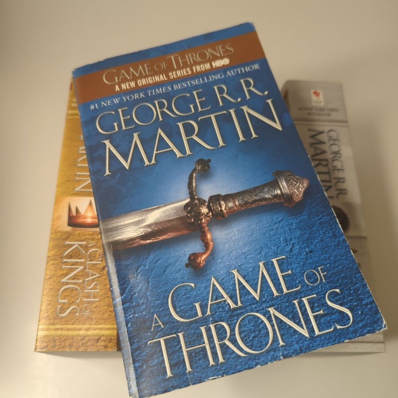 George R. R. Martin's a Game of Thrones 5-Book Boxed Set (Song of Ice and Fire Series)